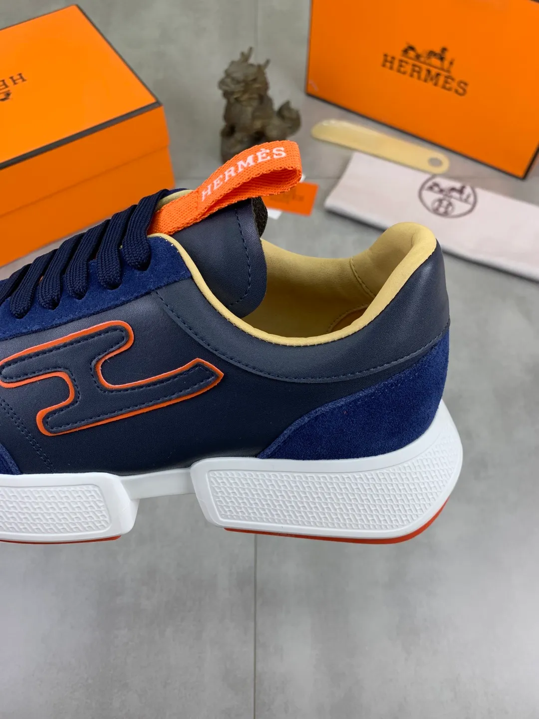 Men's shoes 💰P460 new style [HERMES] Hermès - High-end quality original order - Upper: 🔝 Napa calfskin, sewn brand 'H' totem - Inner: water-dyed cowhide - Outsole: ultra-light TPU foam; molded outsole - Ultra-high quality control·Fine workmanship: highlighted (high-end·luxury·grade) -Size: 38-44 (45 can be customized)·